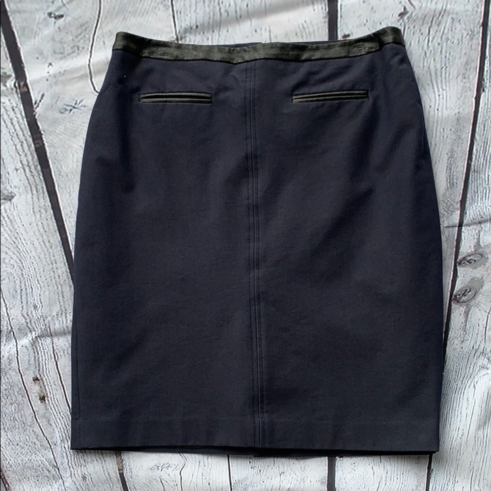 Liz Claiborne navy blue pencil skirt sz8